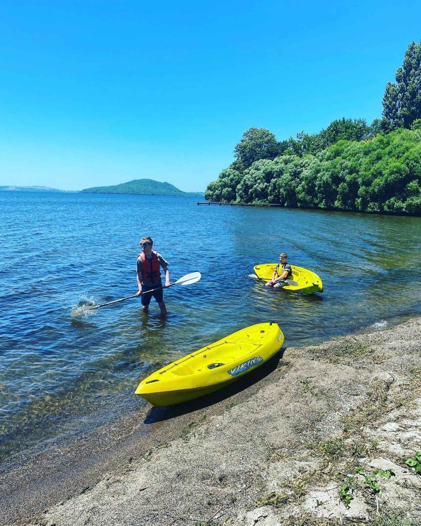 Zodiac Bay Lake Retreat روتوروا المظهر الخارجي الصورة